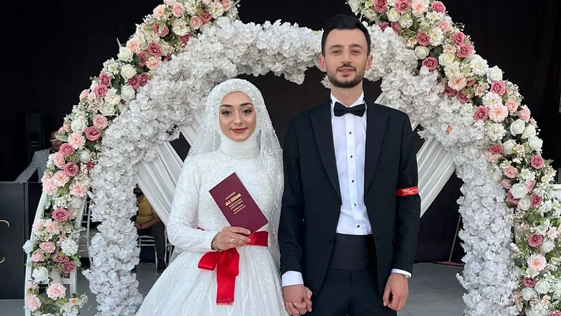 Rumeysa ile Furkan dünyaevine girdi