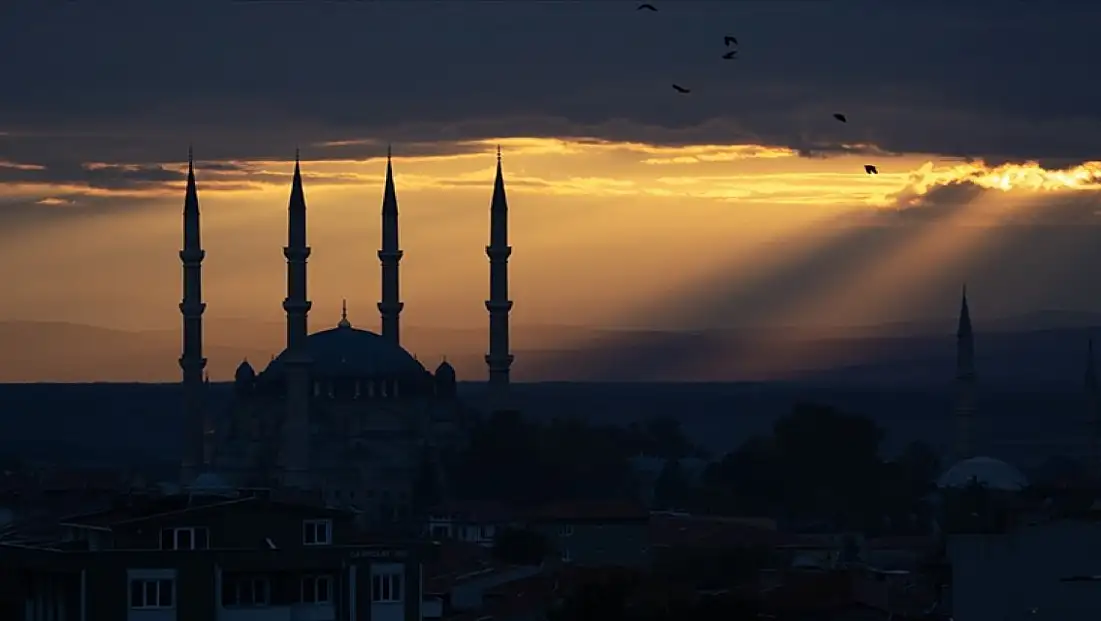 Aynı yılda ikinci kez üç aylar heyecanı