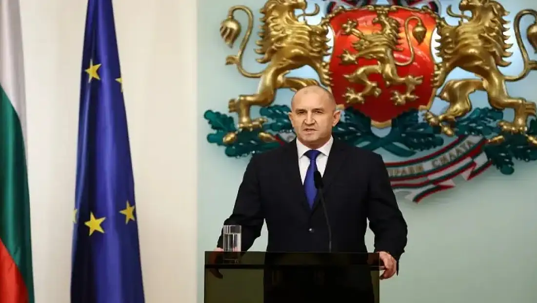 Deprem etkisi yaratan karar: O ülkenin Cumhurbaşkanı istifa etti