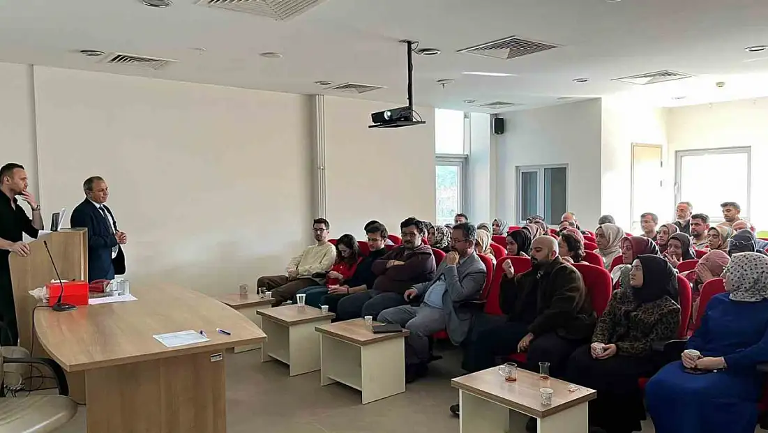 Hastane yönetiminden personel ile ortak akıl: Bozkır’da hizmet kalitesi masaya yatırıldı