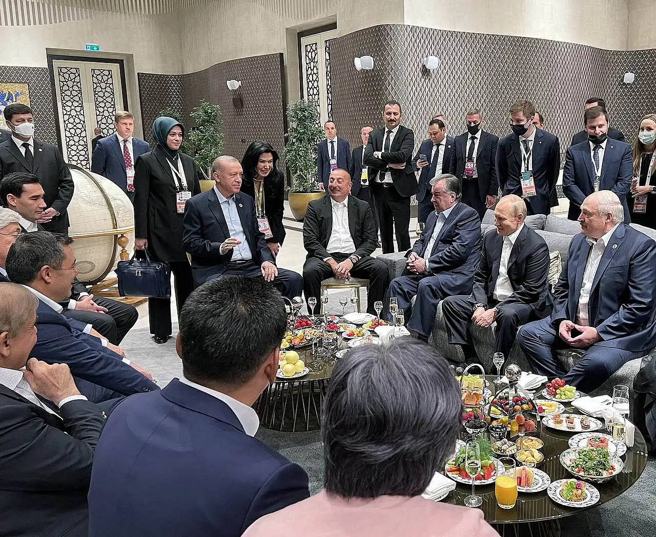 Gazeteci Yazar Hüseyin Besli: 'Lider doğulur ama liderlik işlenir'