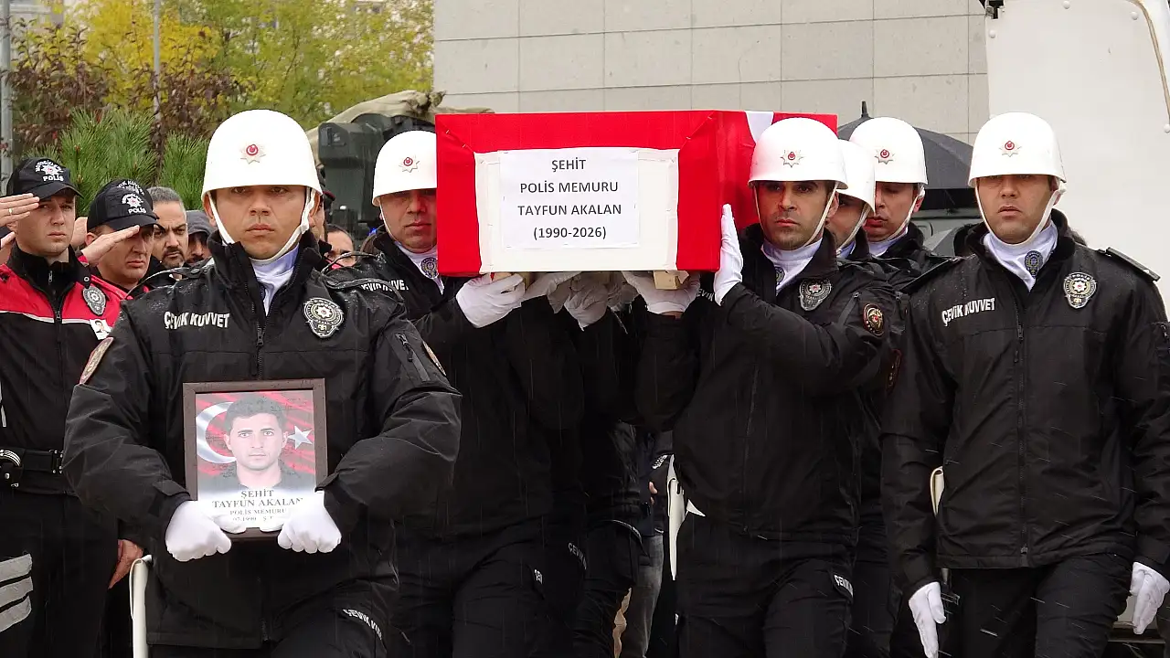Şehit düşen polis memuruna son veda