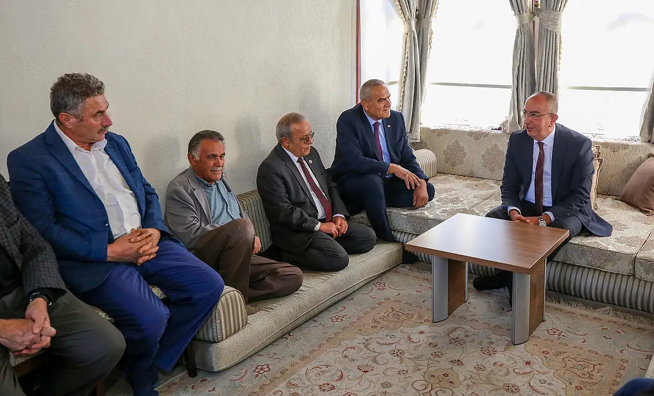Başkan Kavuş Meram muhtarlarıyla buluştu: Güçlü iş birliği vurgusu