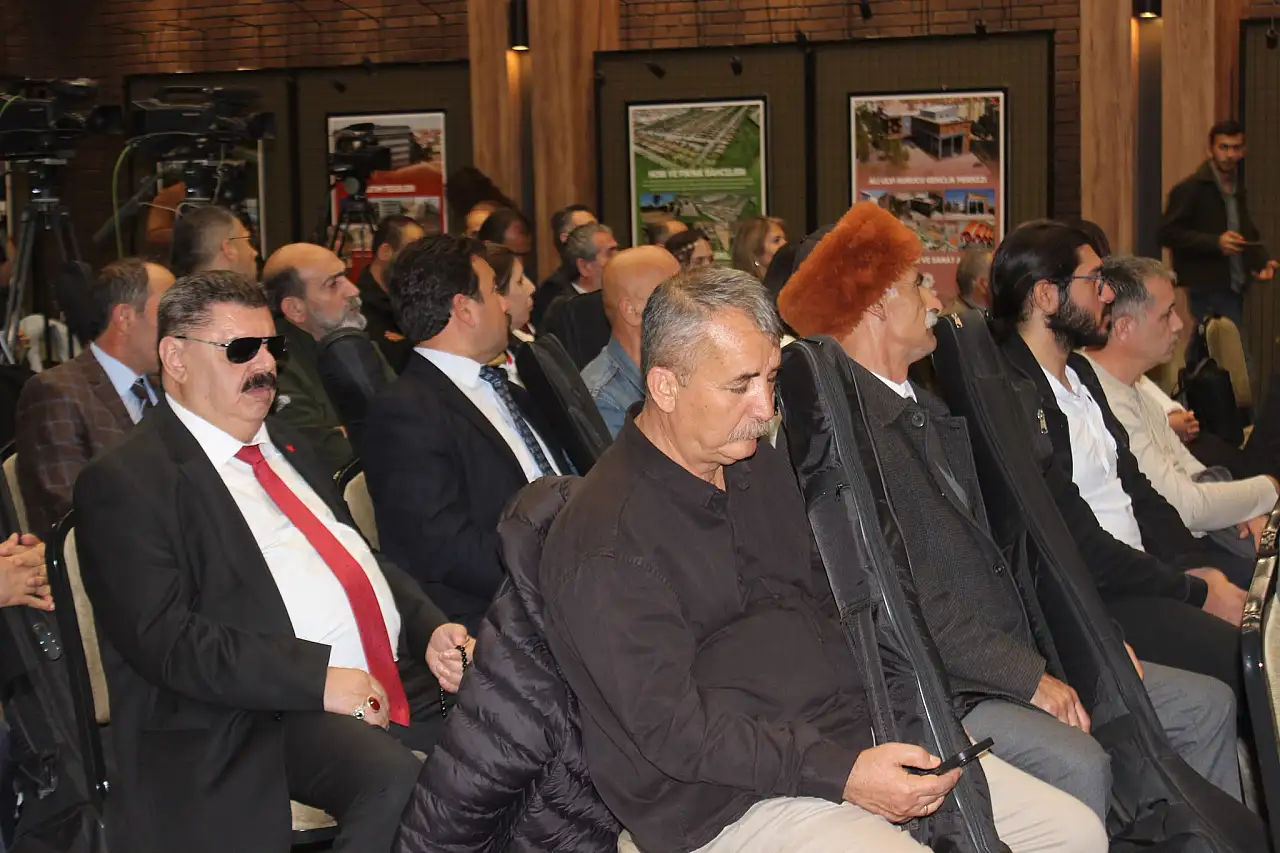 Konya'da 60 yıllık gelenek… 60 aşık bir arada