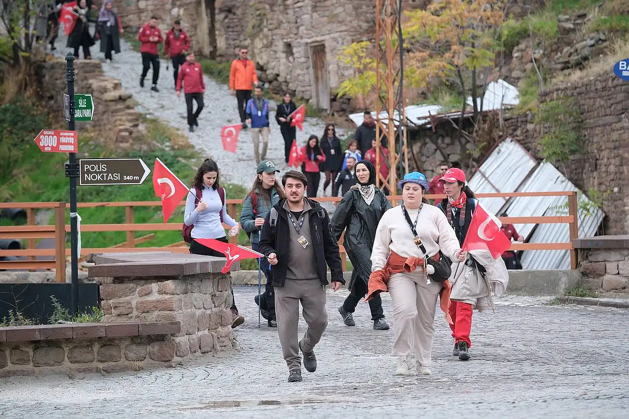 Konya'da özel yürüyüş: 190 doğasever Sille'de buluştu