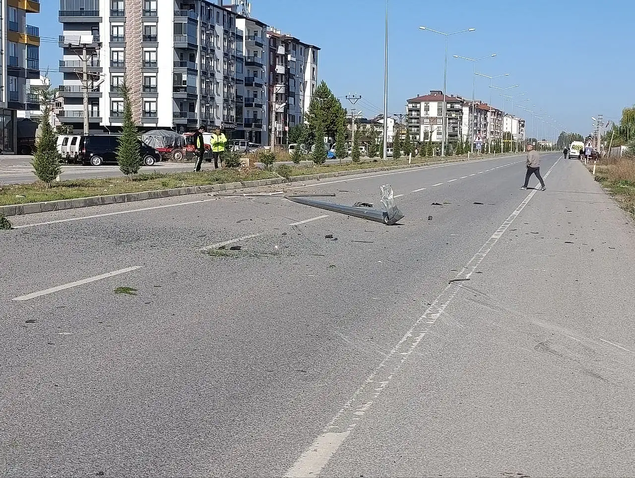 Konya'da kaza: Kontrolden çıkan otomobil taklalar atarak tarlaya devrildi
