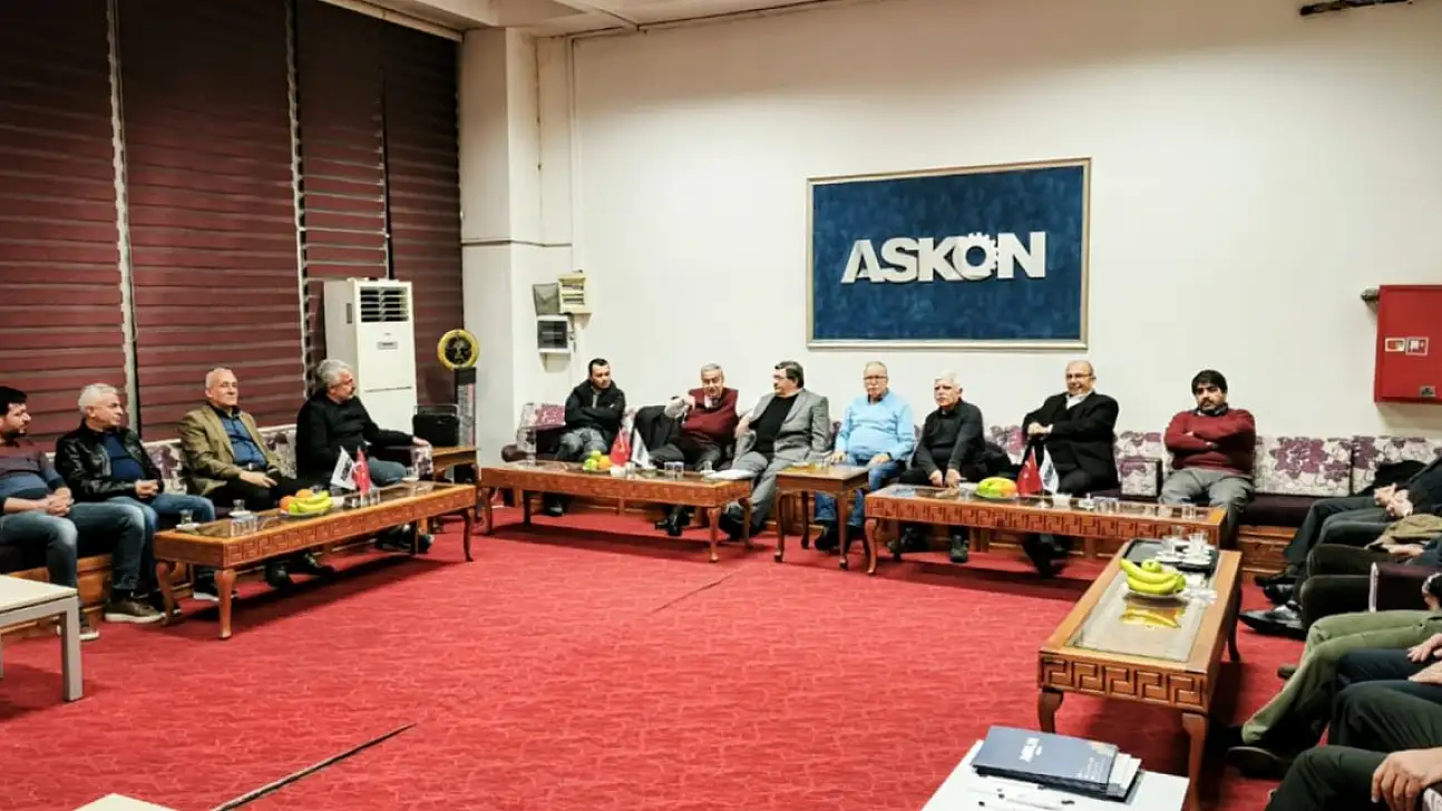 Konya'da 27'nci Siyasal Buluşmaları programı yapıldı