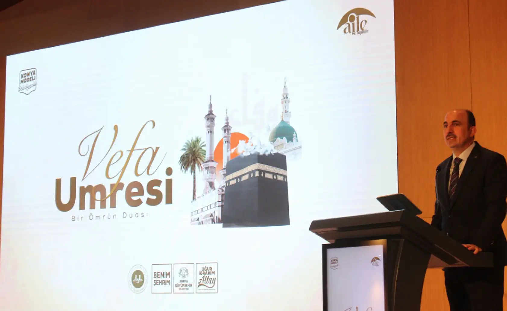 Konya'da çekilişle umreye gidecekler belli oldu!