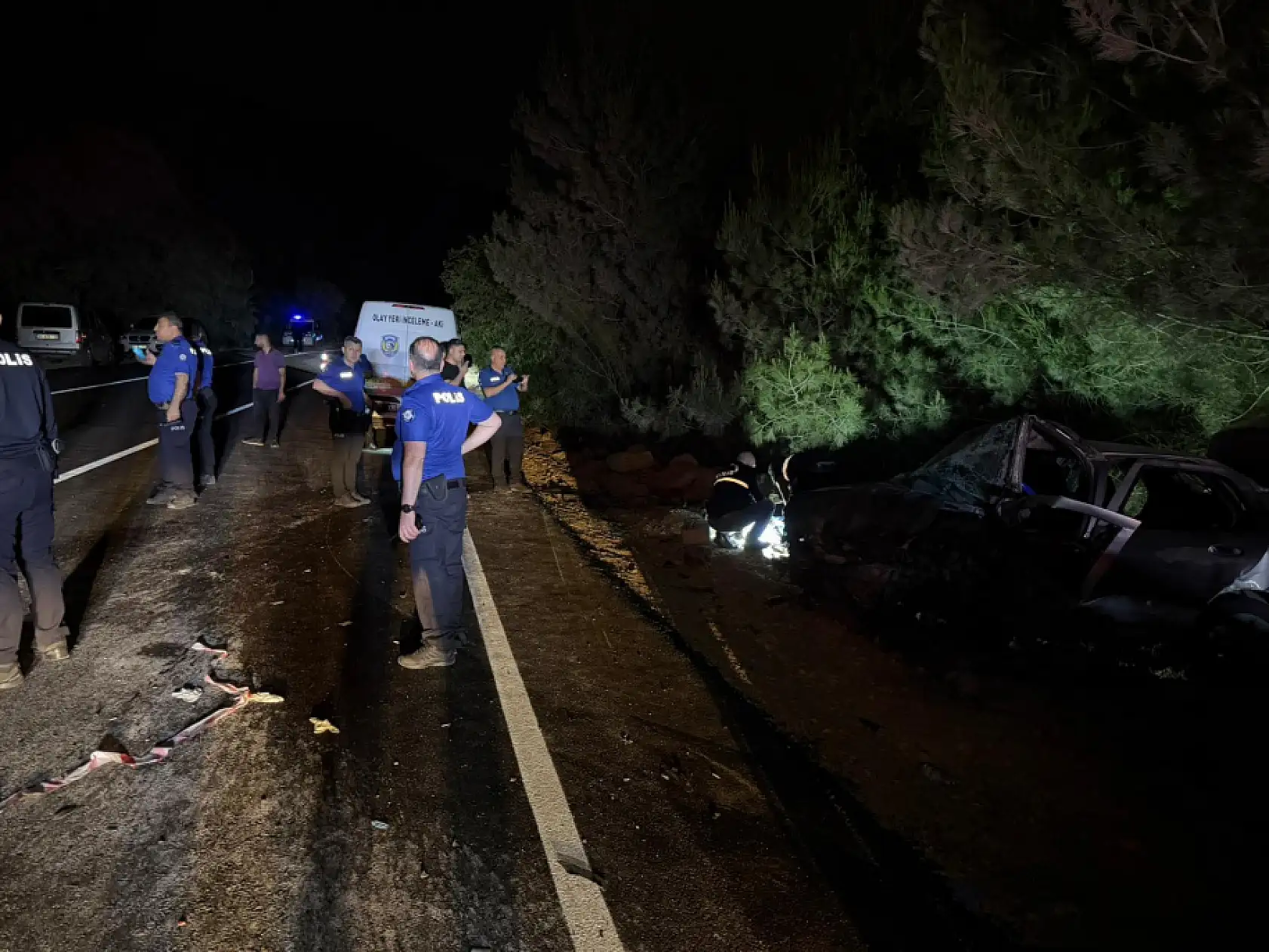 Yürek yakan kaza! Genç çift öldü, 4 yaşındaki kızları yaralı