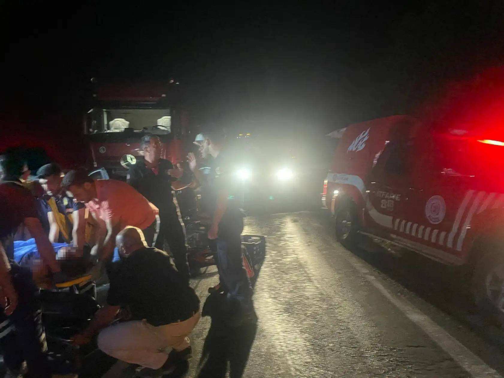 Tırla otomobil çarpıştı: Aynı aileden 3 kişi öldü