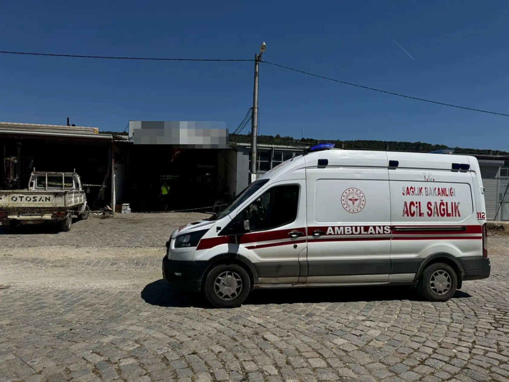 Sanayide 'yüksek sesli müzik' kavgası ölümle bitti