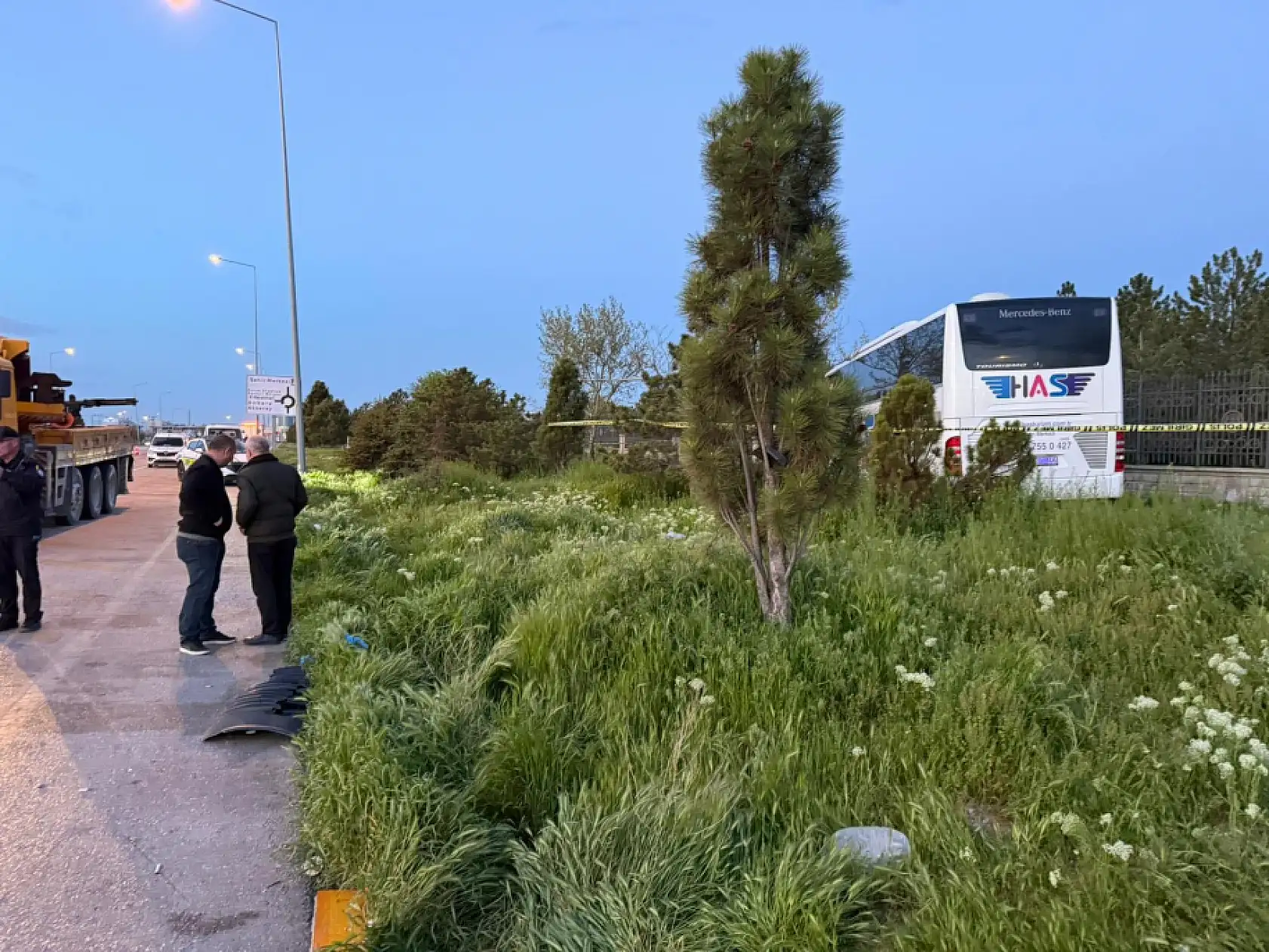 Konya güne acı haberle uyandı: Yolcu otobüsü, TIR'a çarptı: 1 ölü, 8 yaralı