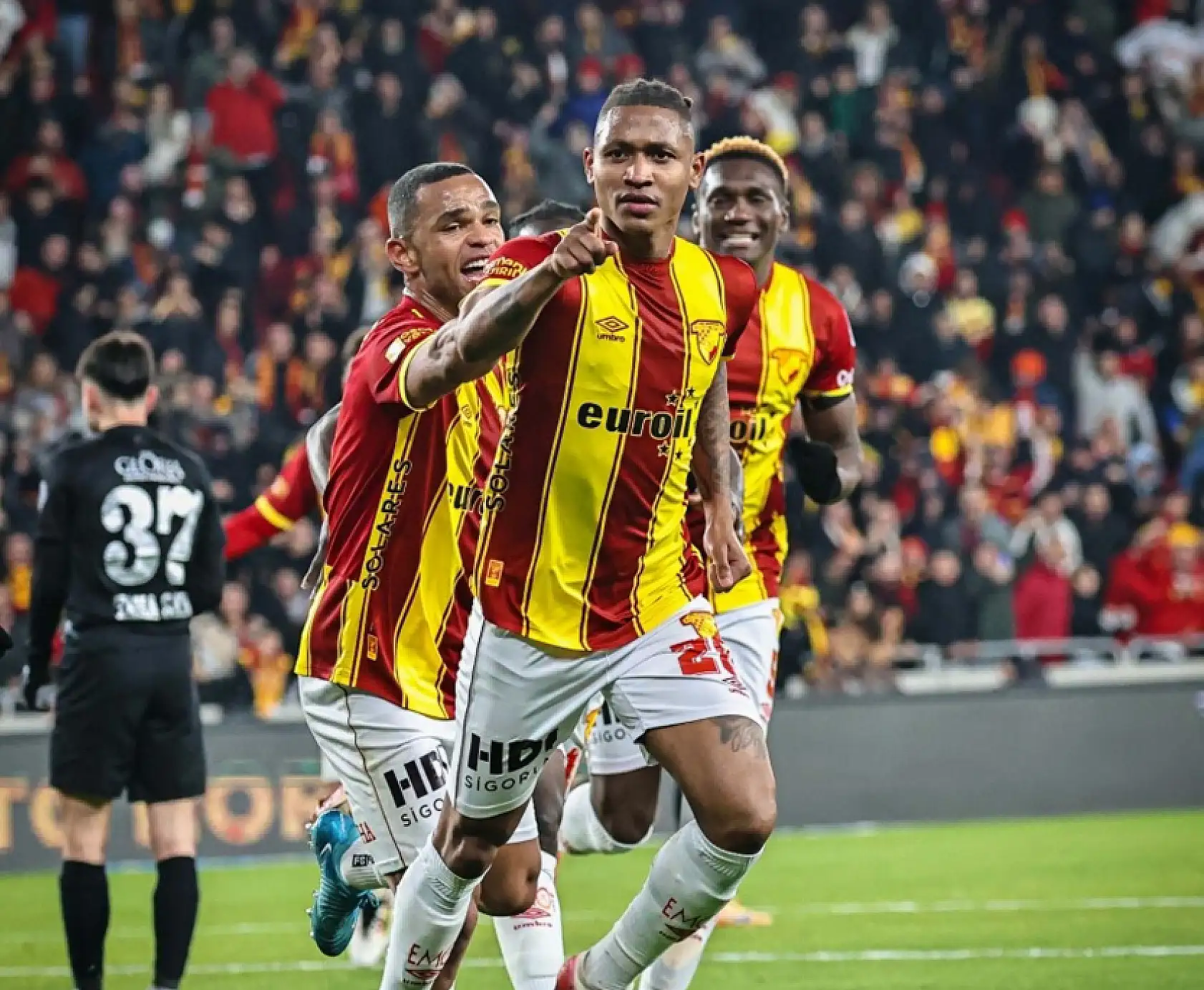 Göztepe Konyaspor deplasmanında: Yeni transferler görücüye çıkıyor