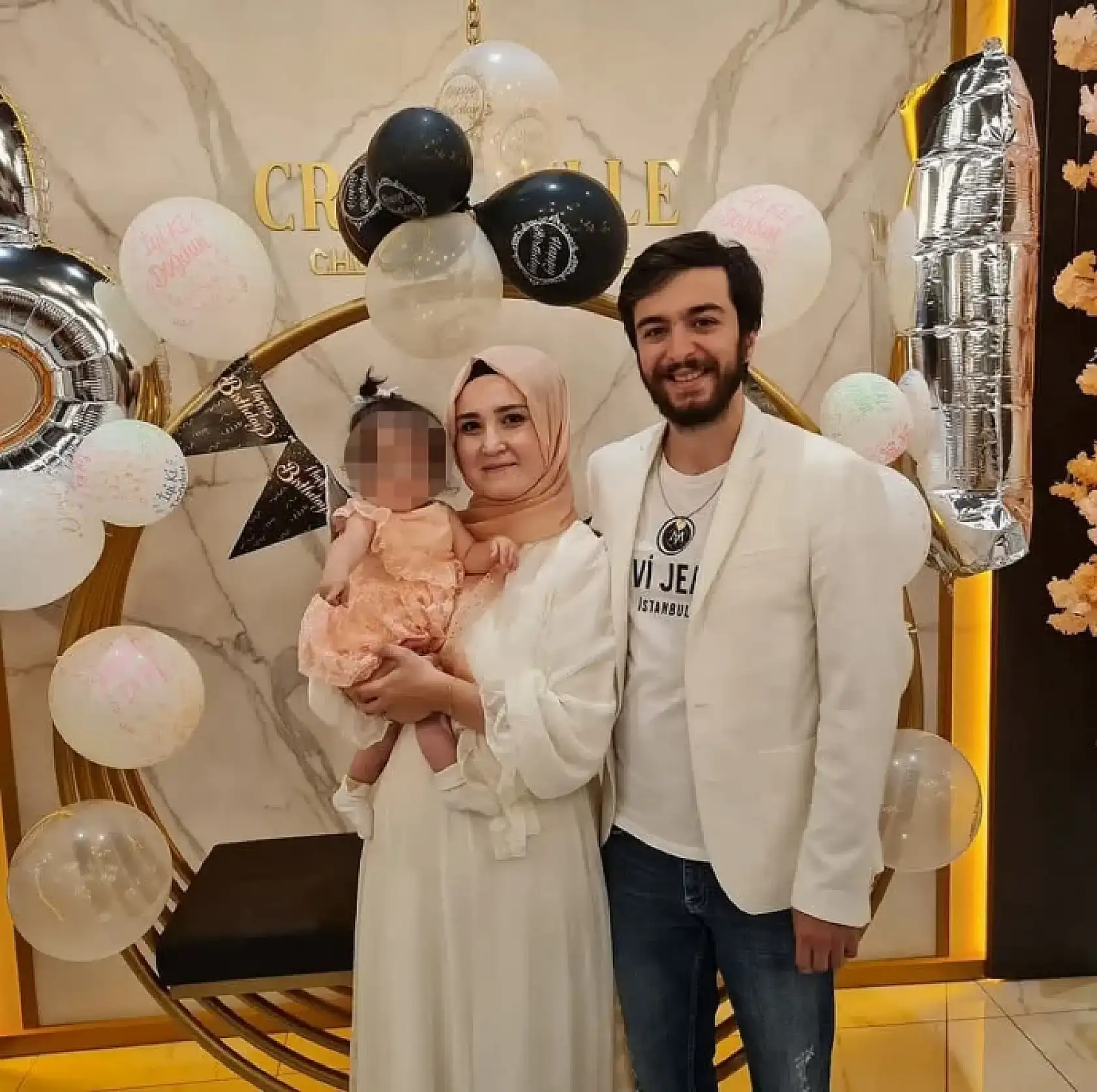 Konya'da doktor çiftin acı günü: Kazada ölen kızlarını uğurladılar