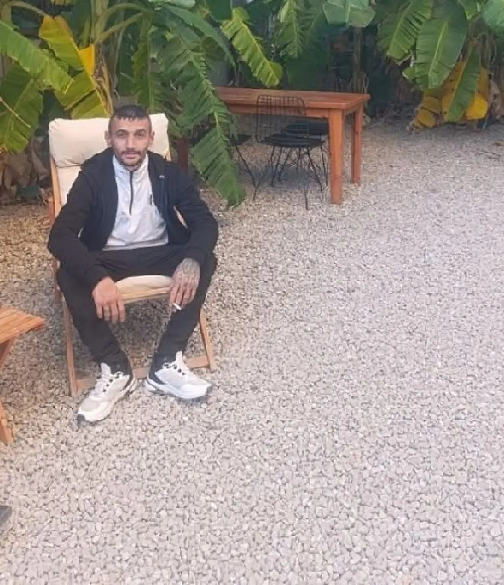 Tekel bayisinde bıçaklı kavga: 1 ölü, 1 ağır yaralı