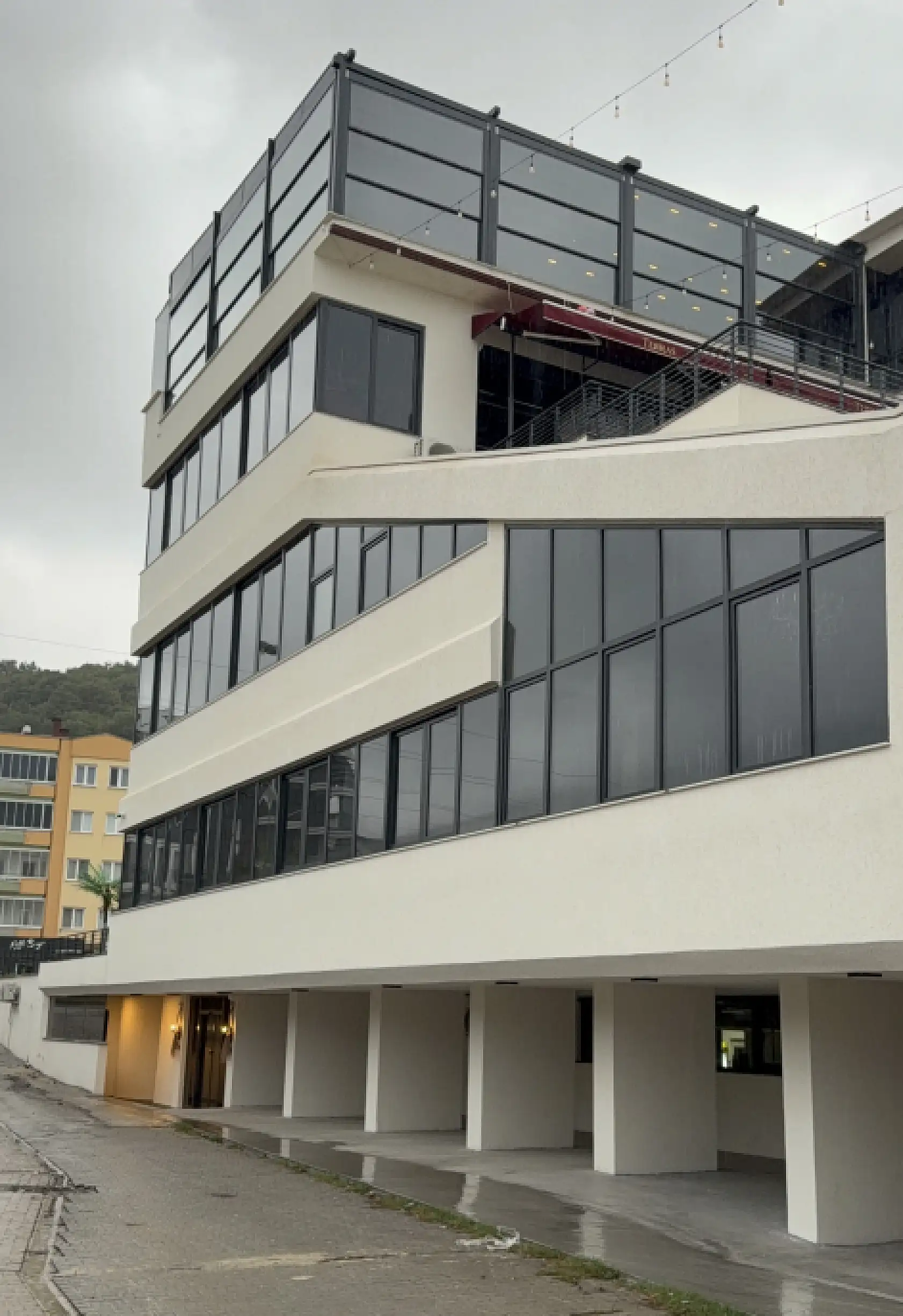 Merkezdeki restoranda feci ölüm: Garson hayatını kaybetti