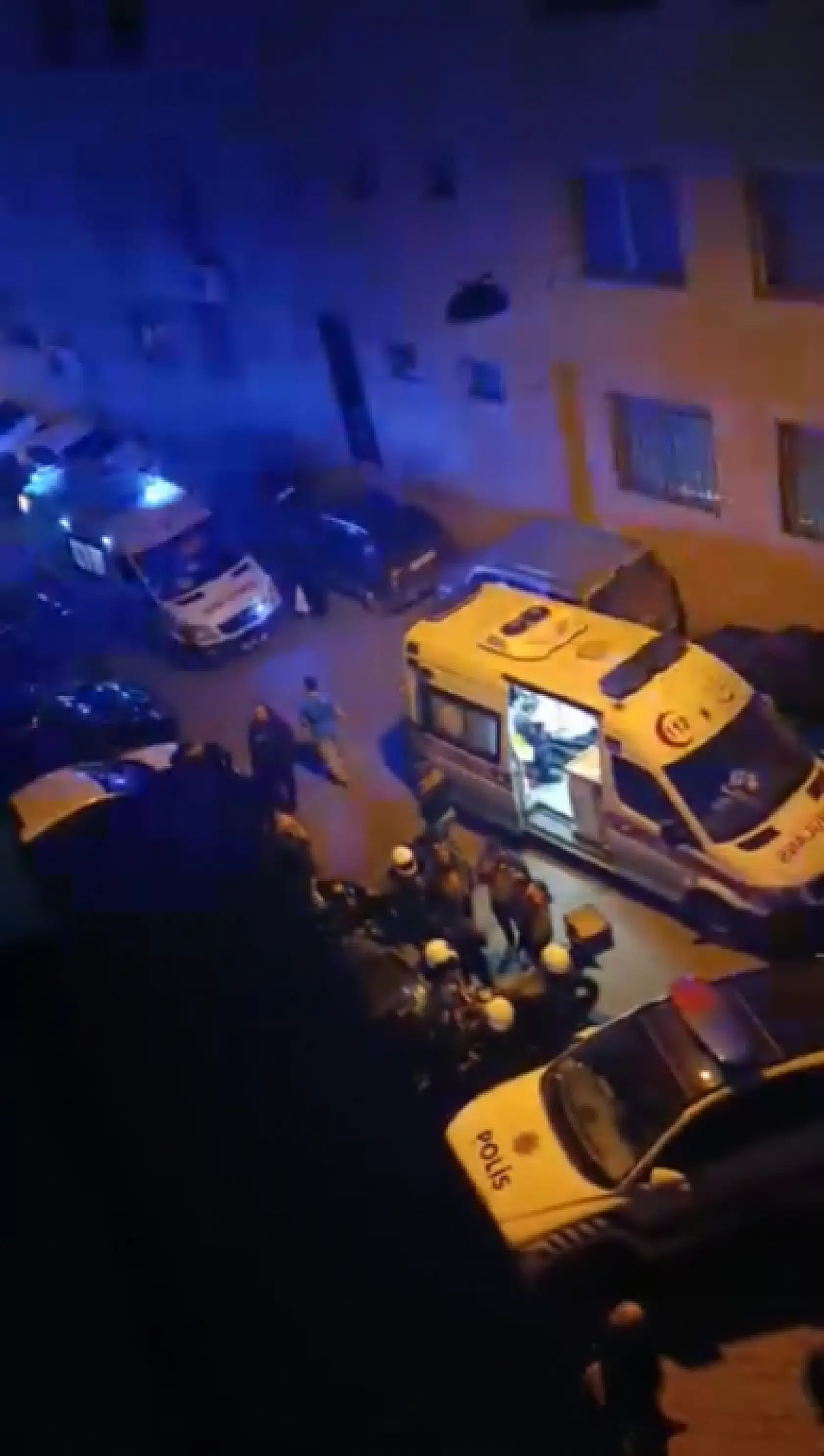 Aile faciası: Önce oğlunu öldürdü, sonra intihar etti