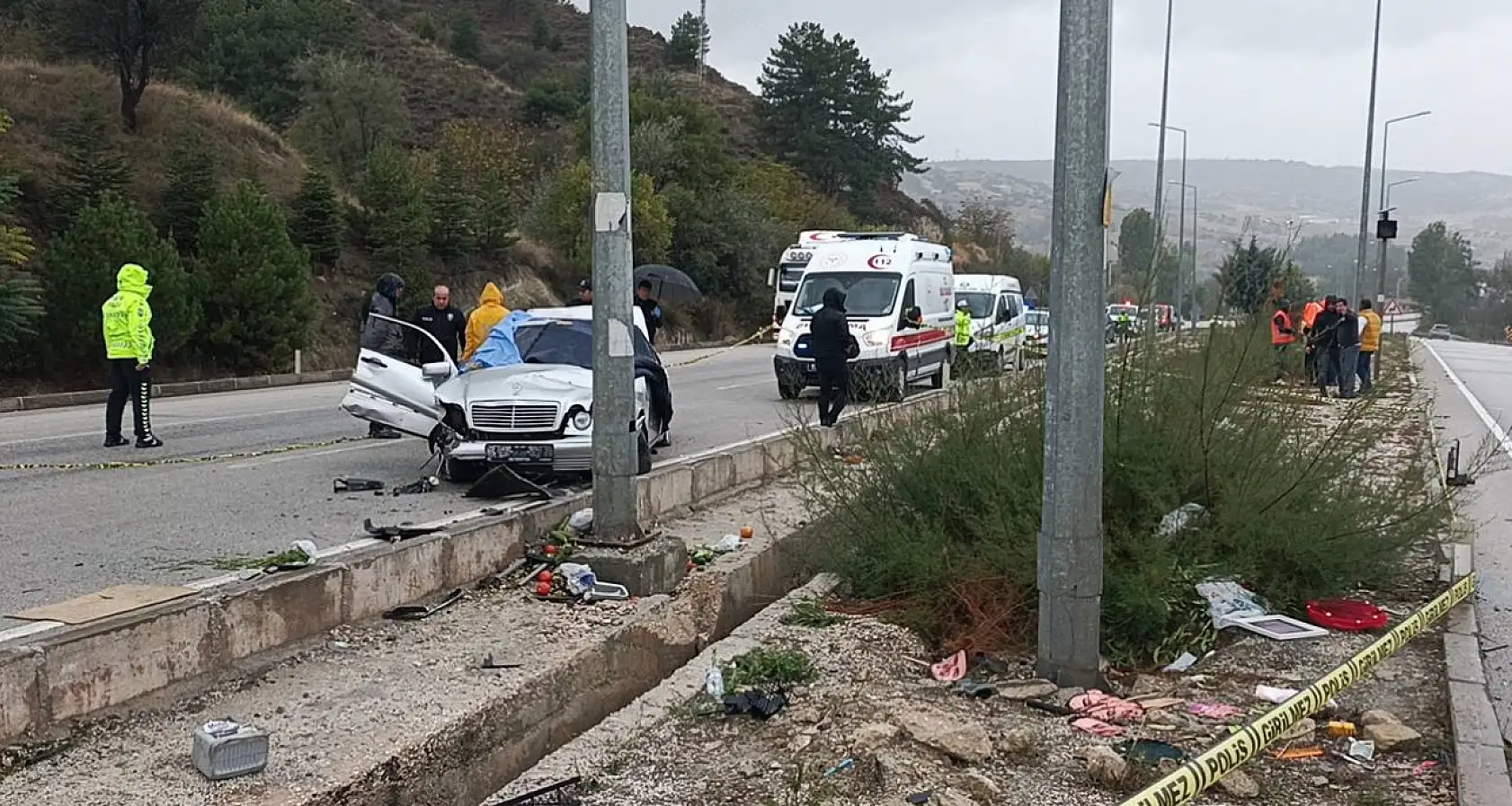 Kınadan çıkıp düğüne giderken acı kaza: 1 ölü, 4 yaralı