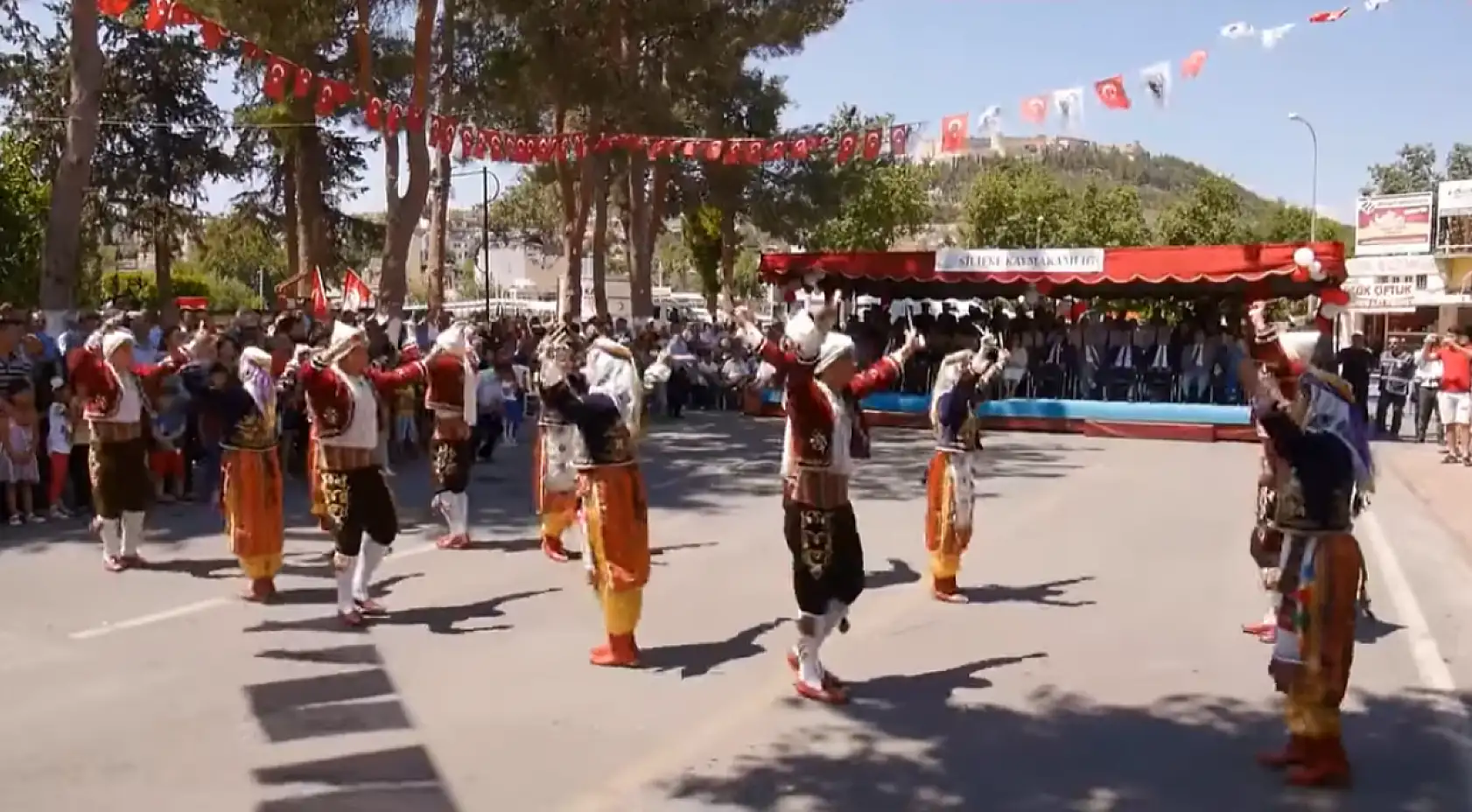 Türkiye'nin ritmi bu listede: 81 ilin meşhur oyun havaları