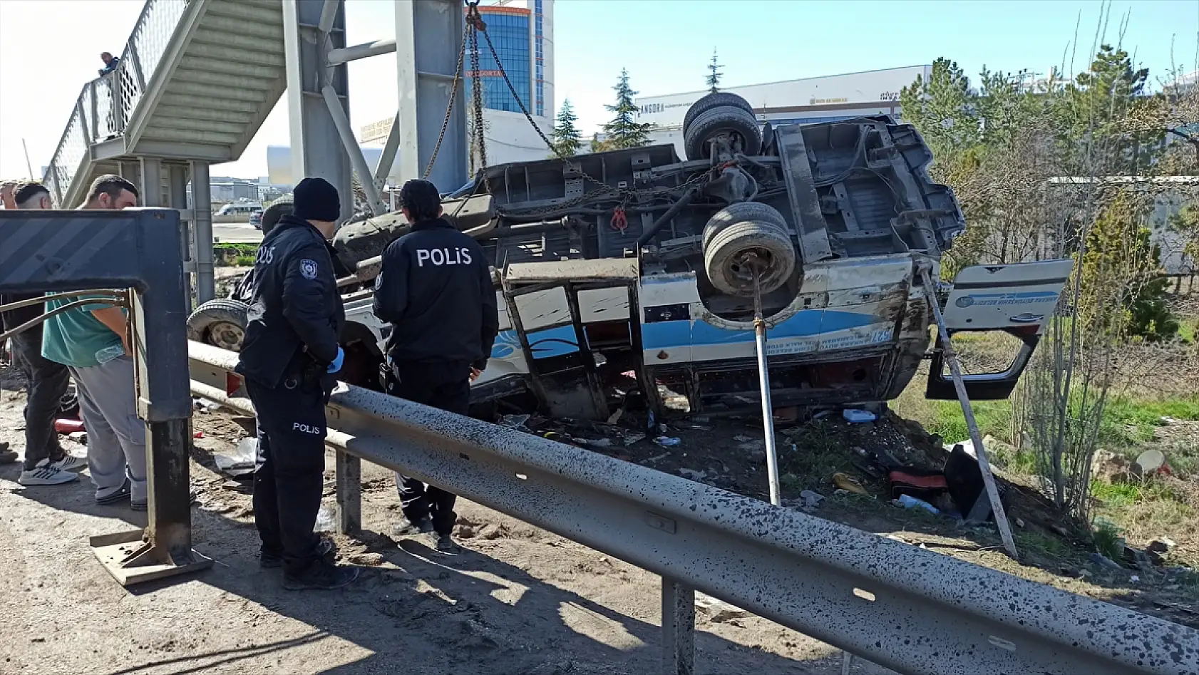 Türkiye güne acı haberle uyandı: 5 ölü, 14 yaralı
