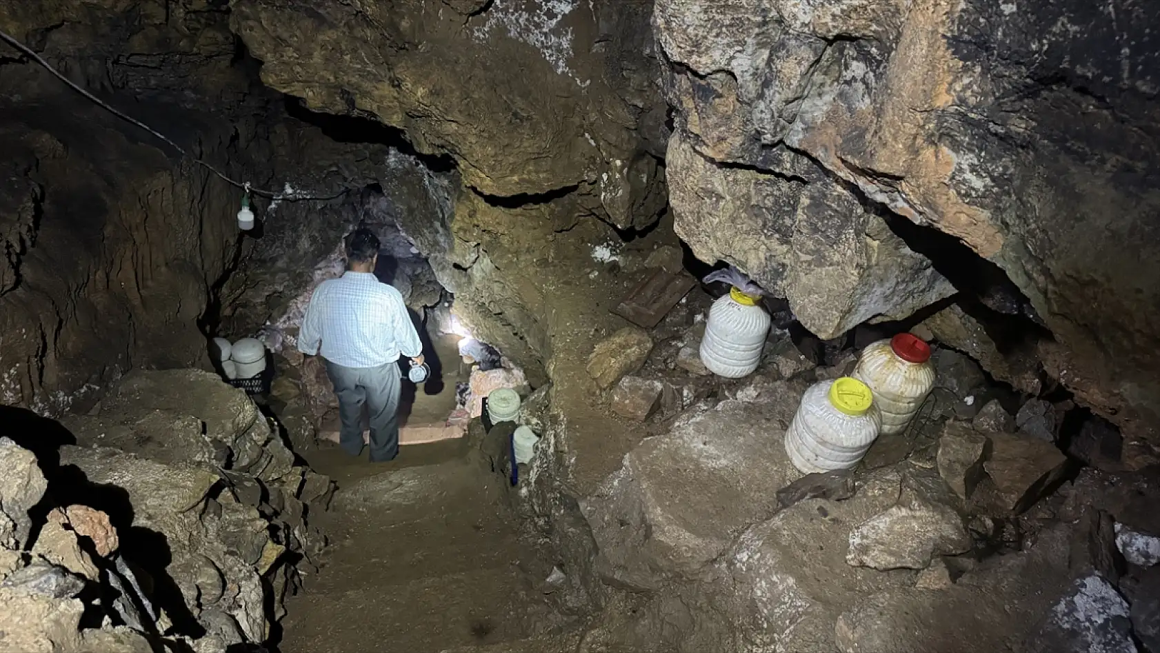 Konya'nın asırlık lezzeti sıfır enerji ile saklanıyor