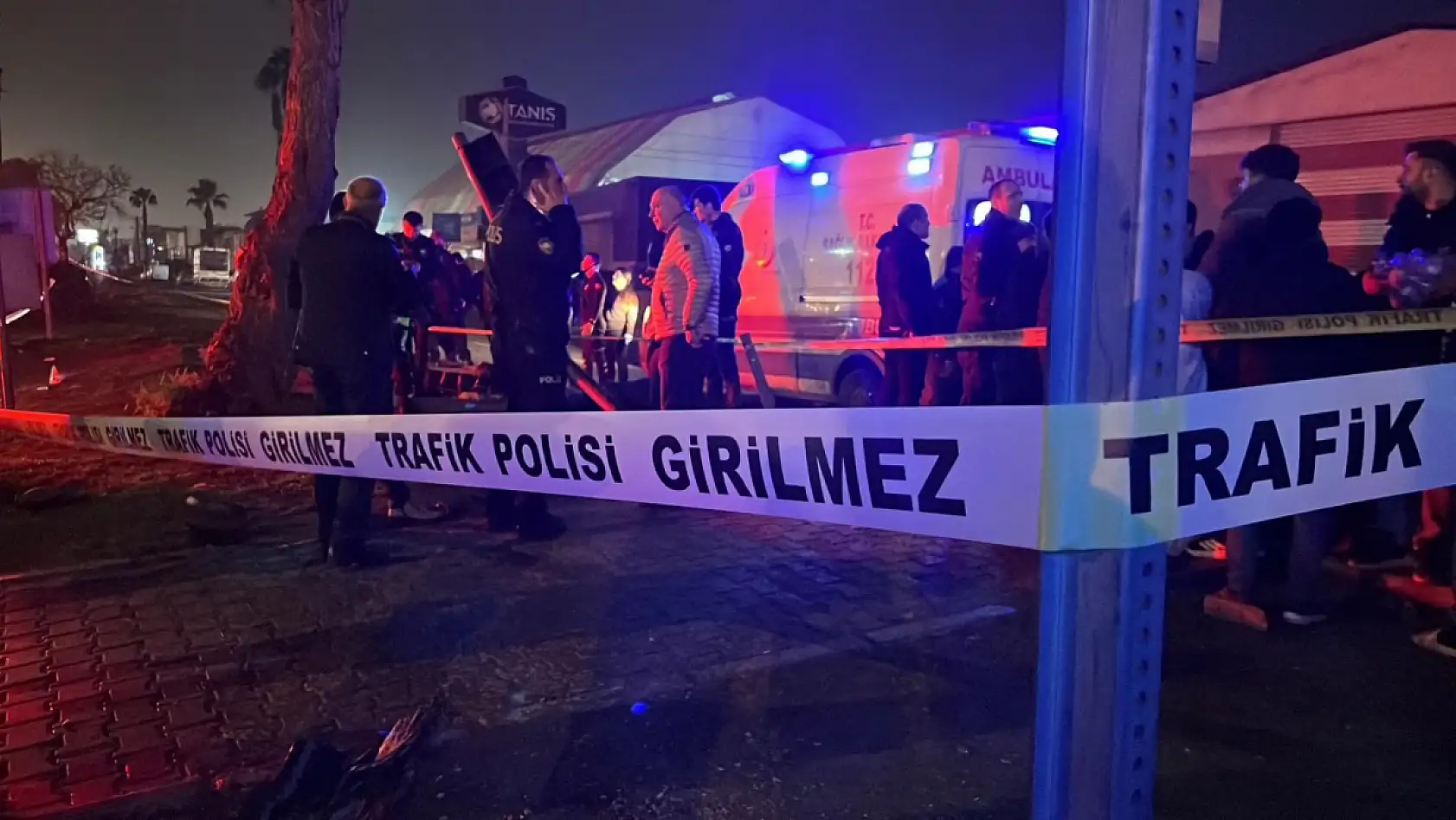 Kandil gecesi acı kaza: 2'si çocuk 3 kişi hayatını kaybetti