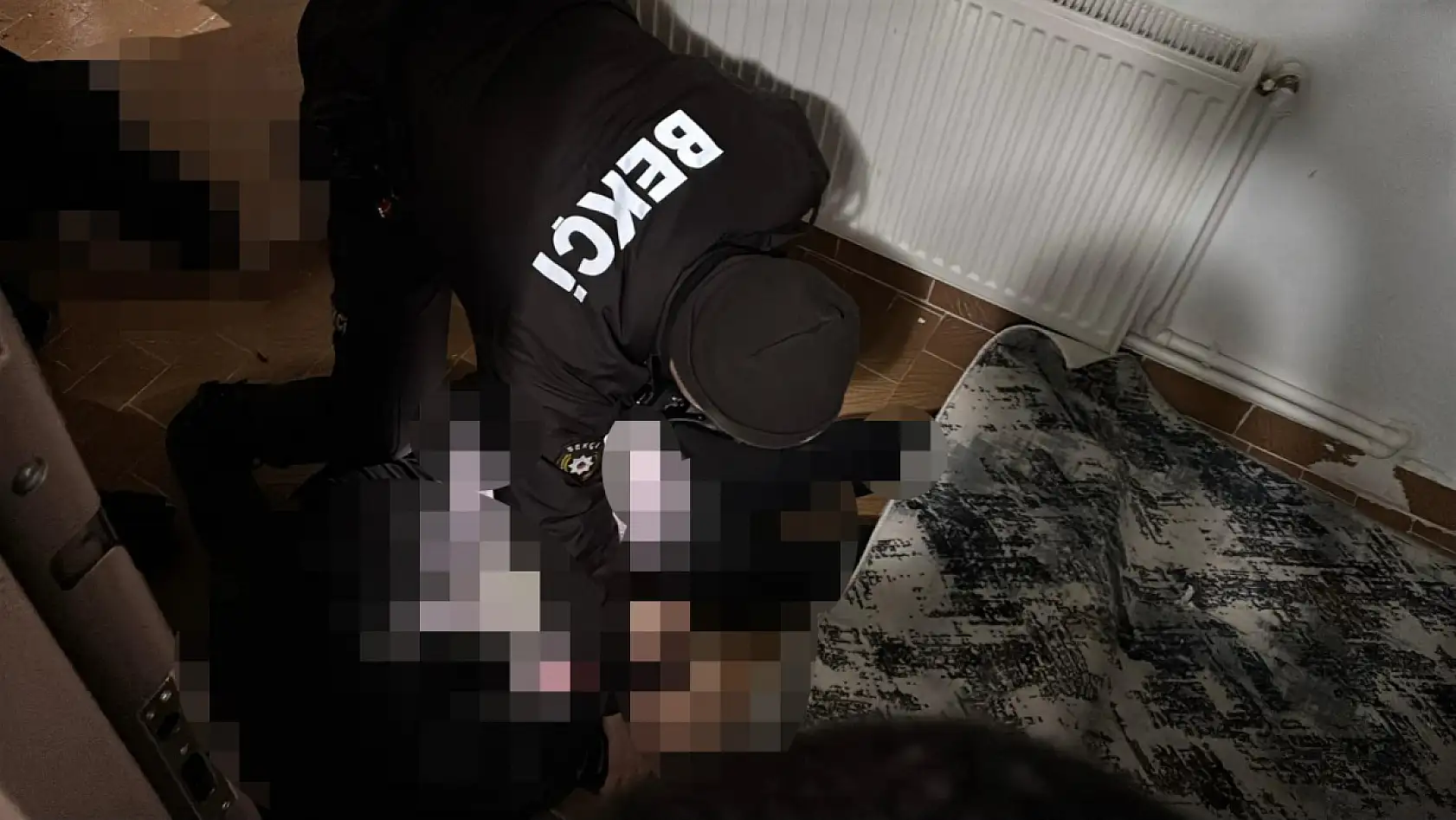 Ramazana girerken dehşet... Apartmanda 3 kişi silahla vuruldu: 3 ölü