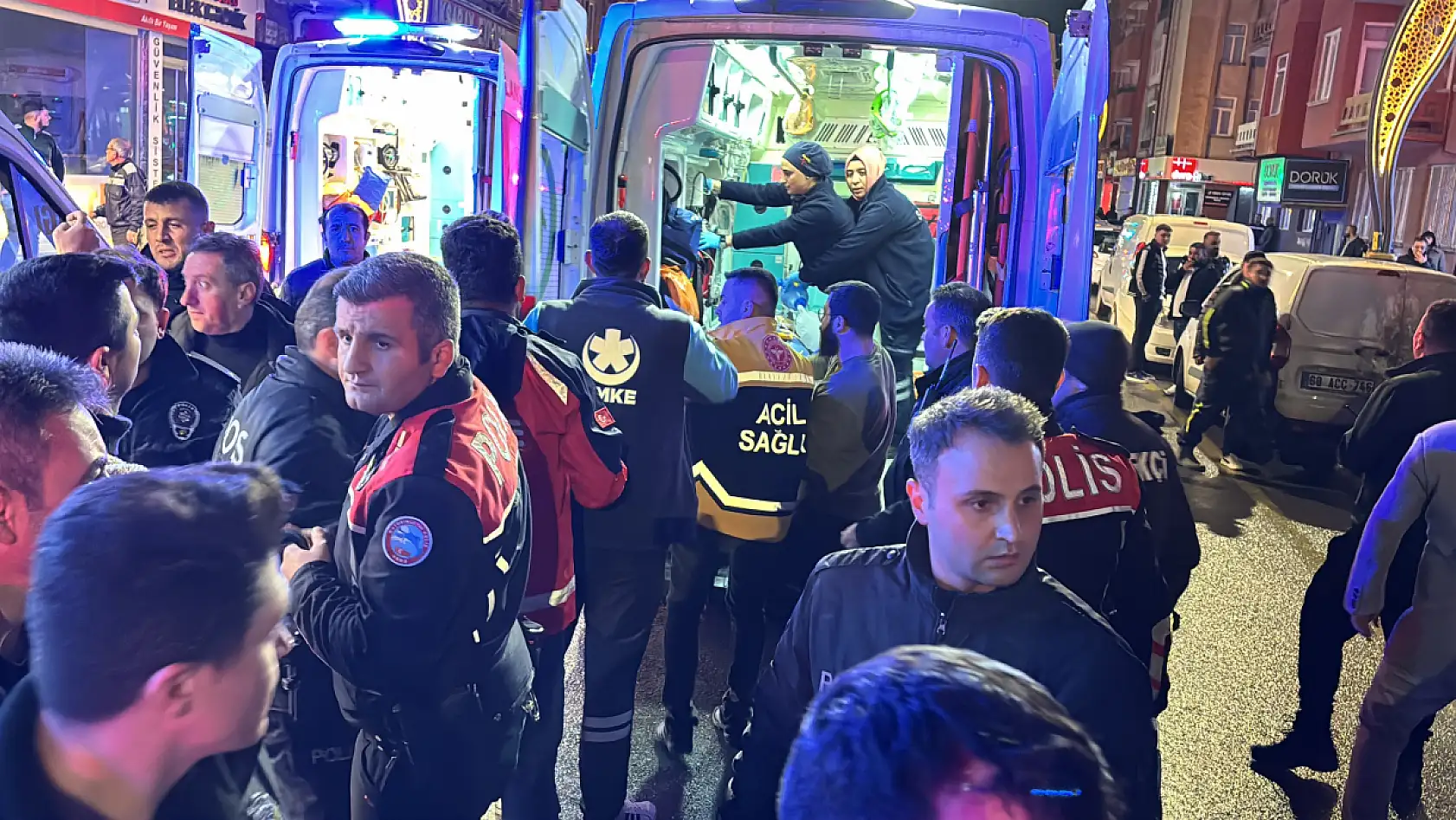 Önce eski eşini ve kuzenini öldürdü, ardından yaşamına son verdi