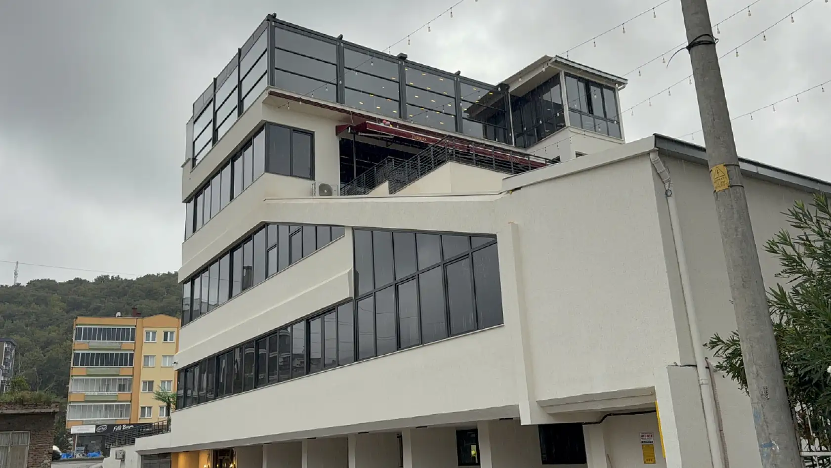 Merkezdeki restoranda feci ölüm: Garson hayatını kaybetti