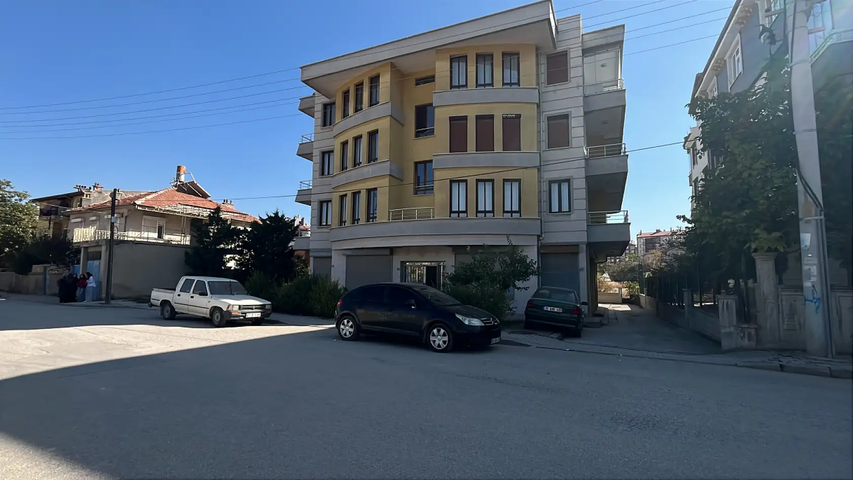Konya merkezde olay! Komşular arasında kedi tüyü yüzünden kan aktı!