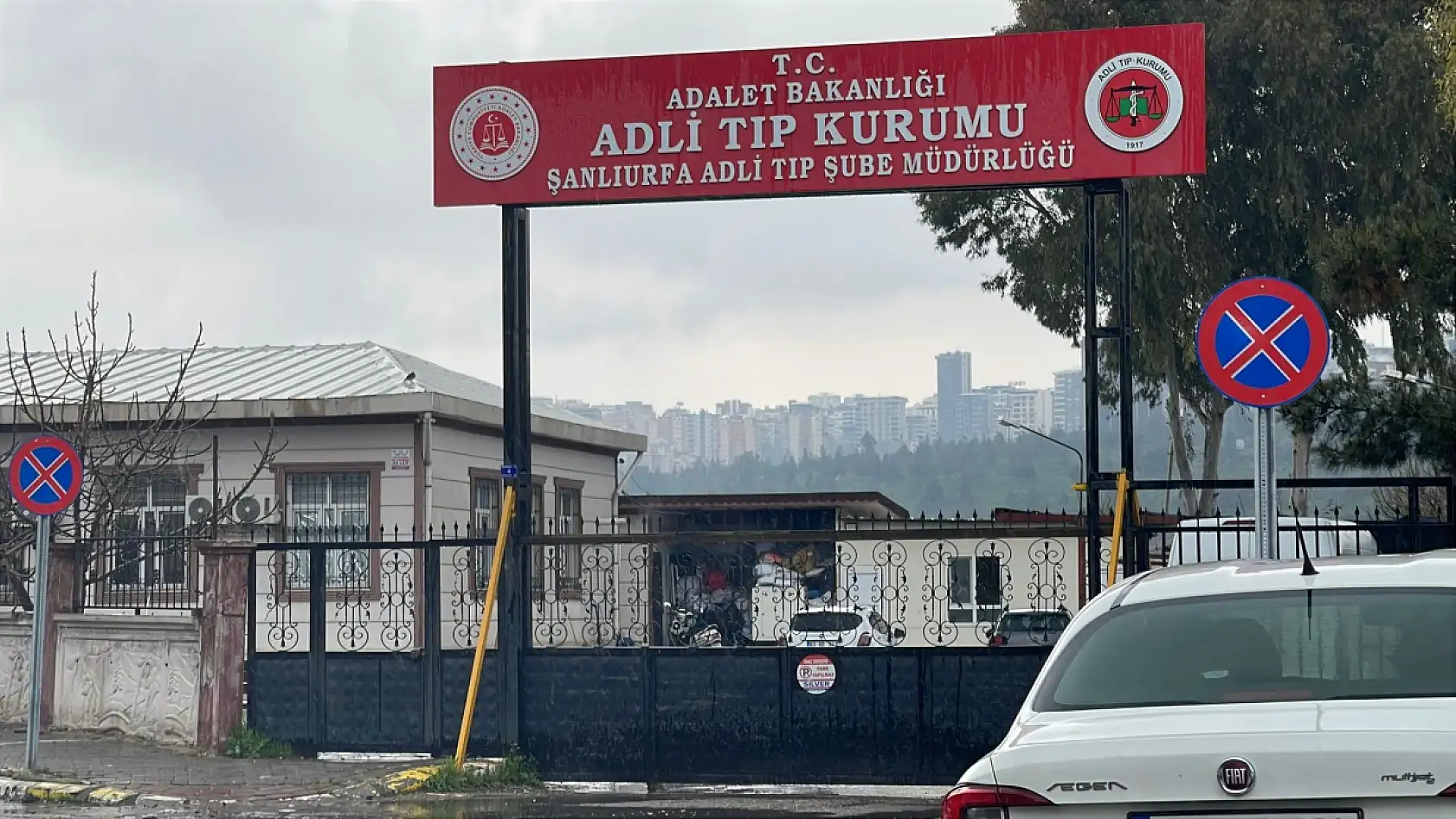 Bir çocuk babası, sevgilisine ateş ederken araya giren kişiyi vurup canına kıydı