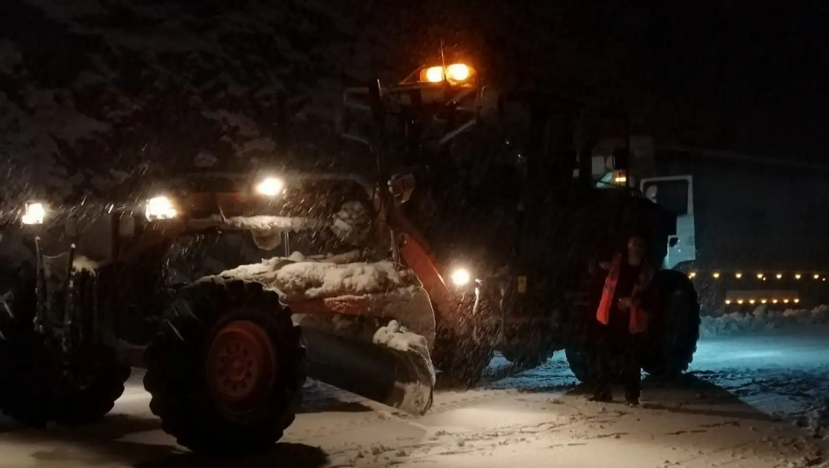 Konya-Antalya yolunda kar alarmı