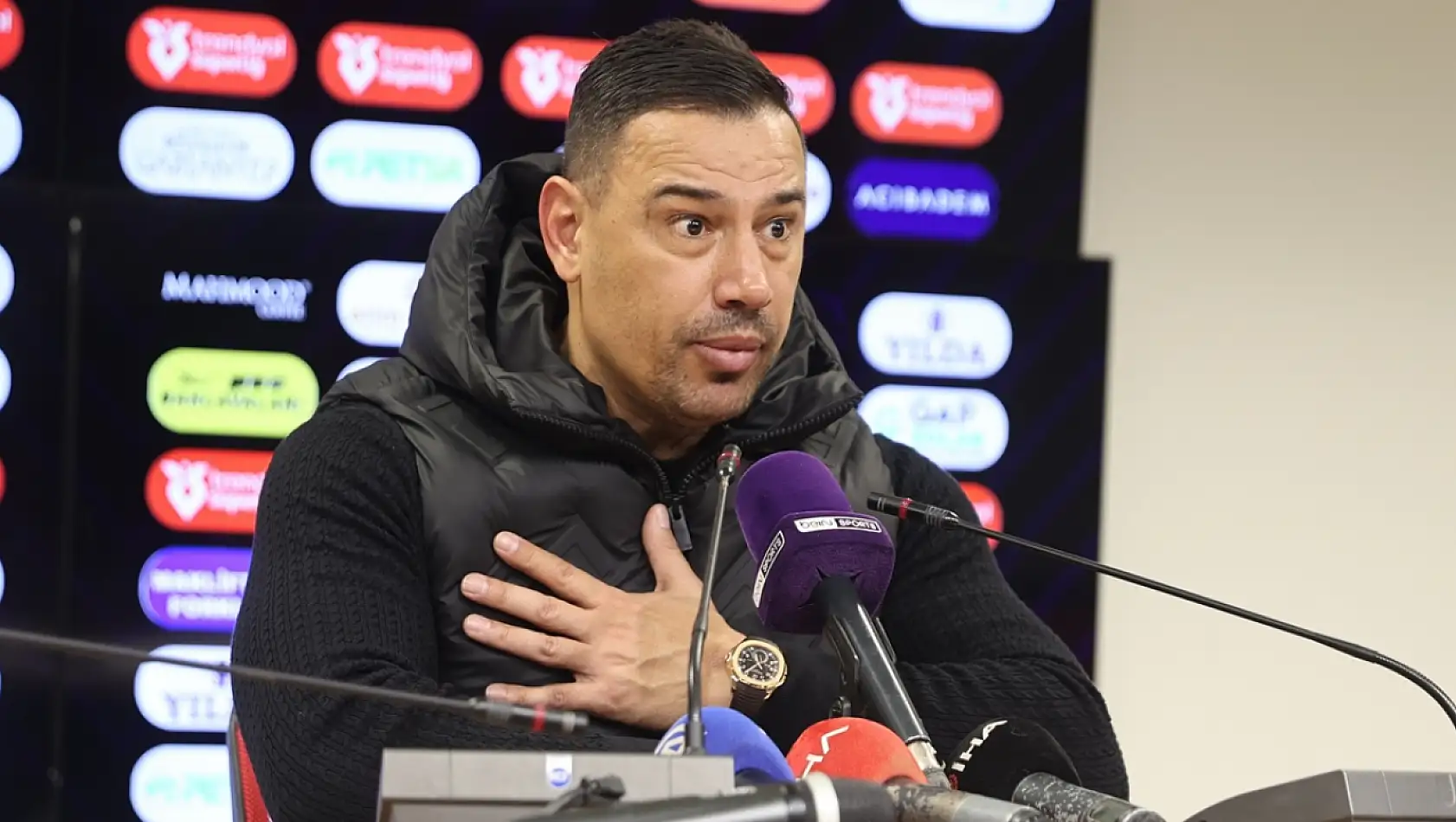 Çağdaş Atan'dan taraftara çağrı: Sosyal medyayı bırakın takımı destekleyin