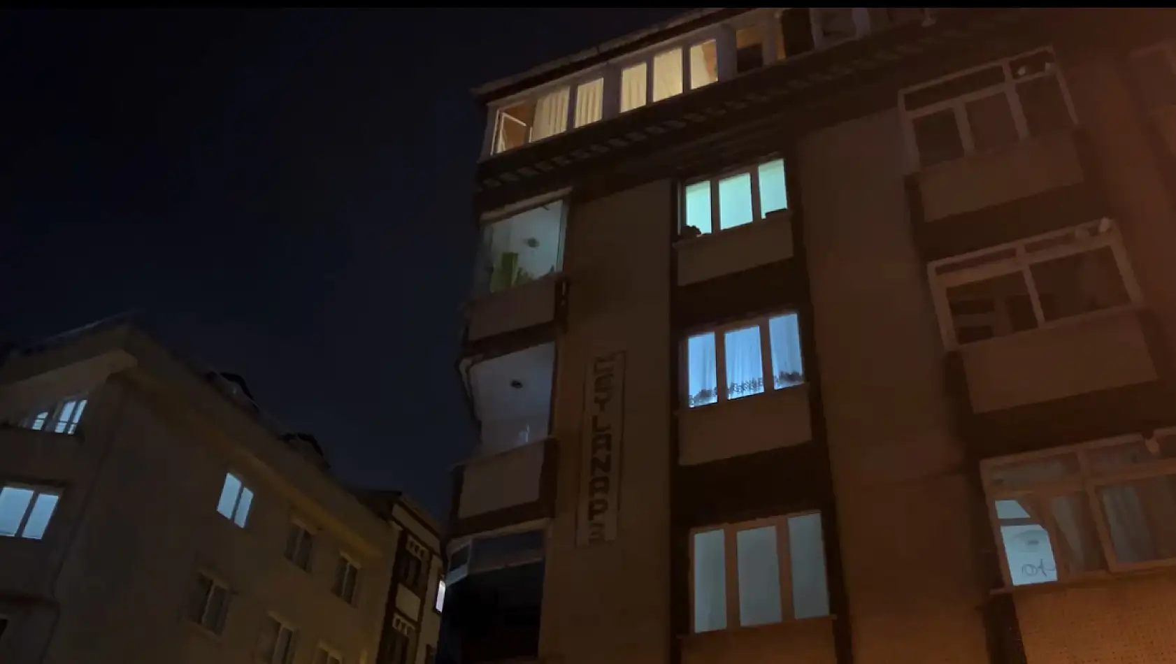 Aile faciası: Önce oğlunu öldürdü, sonra intihar etti