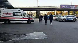 Otomobilin çarptığı genç hayatını kaybetti