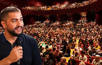 Altay Cem Meriç'in Konya programına yoğun ilgi! Salon doldu taştı