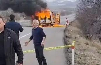 Konya'da minibüs alev topuna döndü!