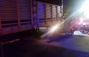 Konya'da motosiklet römorka çarptı: Sürücü ağır yaralandı