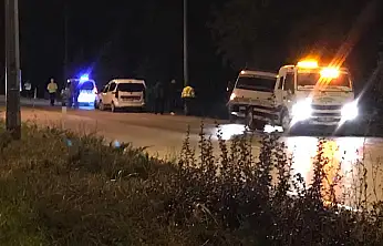 Konya'da tırın çarptığı otomobil şarampole uçtu