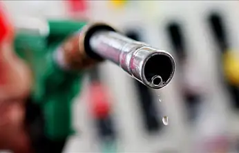 Sürücülere müjdeli haber: Benzine büyük indirim