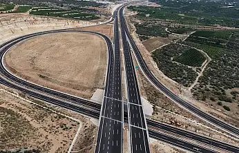 Trafiğe neşter: Konya-Mersin transit trafiğini rahatlatan otoyol trafiğe açıldı