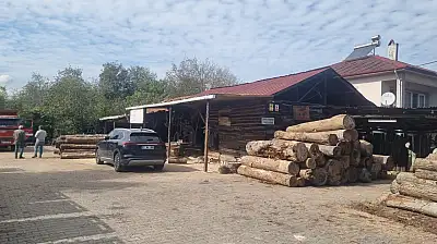 Eşi işe gitti, odasında tüfekle vurulmuş halde bulundu