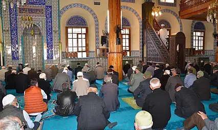 Konya'da Cuma namazı saat kaçta? İşte Cuma hutbesinin konusu (5 Eylül 2025)