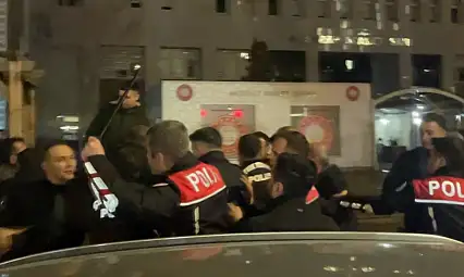 Arazi cinayeti davasında karar çıktı, adliye önü savaş alanına döndü