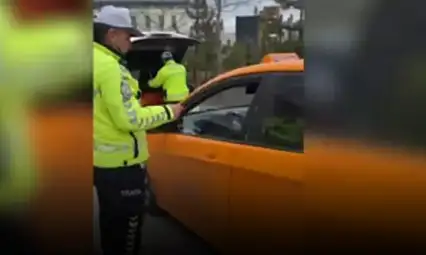 Bakan Yerlikaya'dan net uyarı: Trafikte yaya hakkını ihlal edeni bildirin