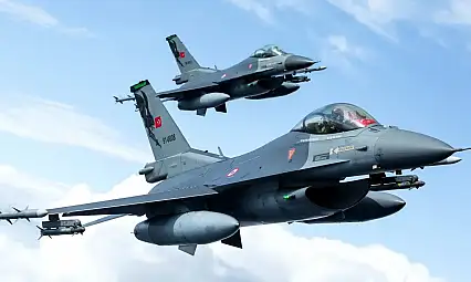 Türk F-16'larından Baltık'ta kritik görev: Rus uçaklarına karşı müttefik jetleriyle havalandılar!