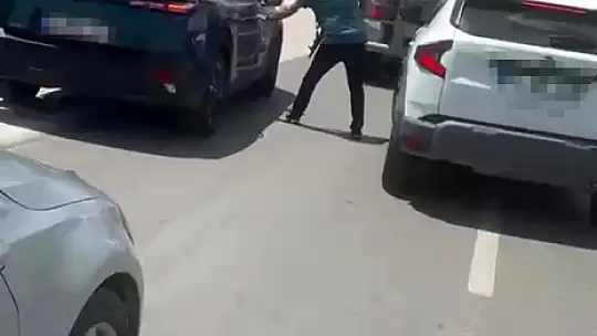 Konya merkezde film gibi operasyon! Trafikte bastılar