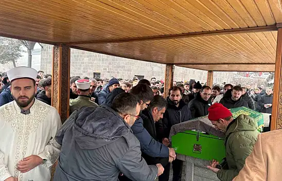 Erzurum'da eğitim camiasının acı günü: Ülkühan öğretmen son yolculuğuna uğurlandı