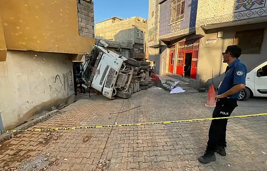 Freni boşalan kamyon 6 yaşındaki çocuğu ezdi!