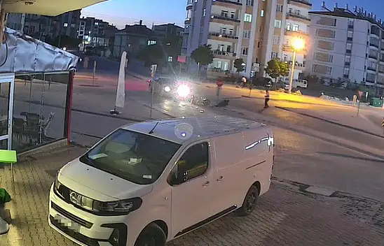 Karapınar'da otomobil ile motosiklet çarpıştı: 1 yaralı